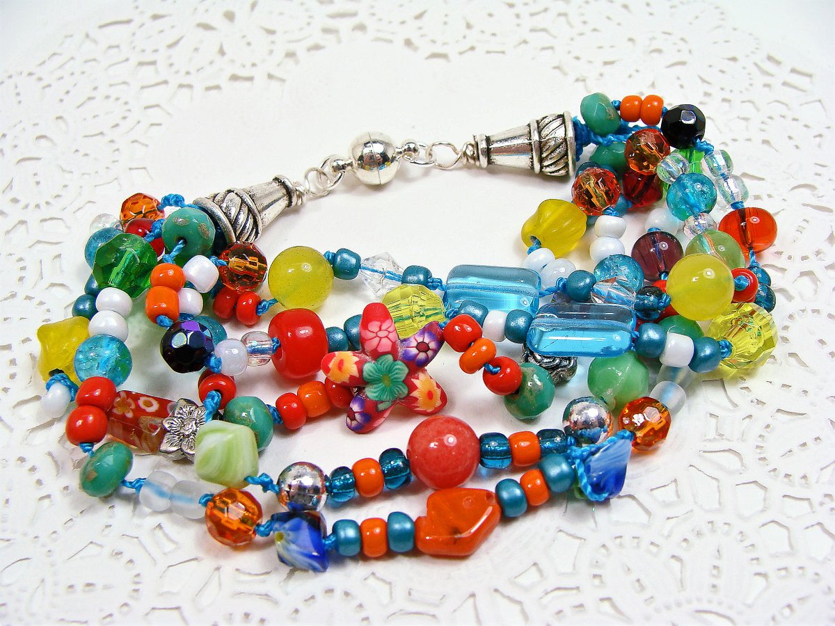 girliegals12's tweet photo. BOHO Multi-Strand Beaded & Knotted Bracelet in Orange, Turquoise, Reds & More: https://t.co/uK26jCkD4N #multicolorbracelet #multistrandbracelet #beadedbracelet #orange #turquoise #red #green #magneticclasp #Boho #hippie #fun #giftforher #handmadeatamazon #amazonjewelry #shopsmall https://t.co/dep9Tui2CG