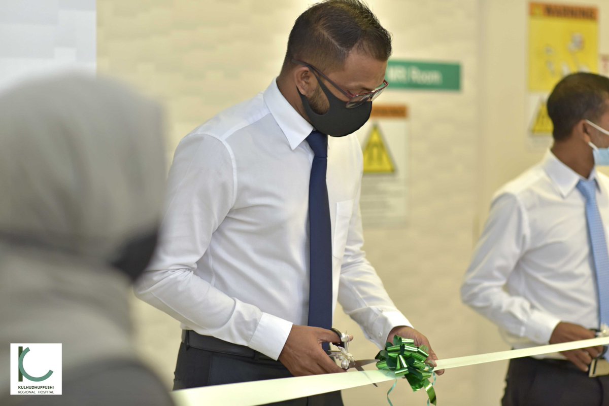 KRHmv's tweet photo. After the ceremony held to inaugurate the MRI Service at KRH, Chief Guest, Minister of State for Health, Mr. Ahmed Adil along with IGMH CEO, Mr. Ibrahim Saleem, MP KFC North Consituent @YasirLathyf and attendees pays a visit to MRI Room, Radiology Dept at KRH @ibusolih @MoHmv https://t.co/EFyTzV9A9w