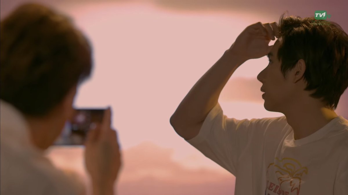 Maxtul_by_Vera's tweet photo. Wonderful job look at that back truck it‘s beautiful and somethings never change Max will always have his personal photographer with him. And Tul always have his best model ready🧡 @Nuiclub @tvtofficial_ @octotul @Maxiiin1 #MaxtulXtendedMemories https://t.co/VpdTJK5Wek