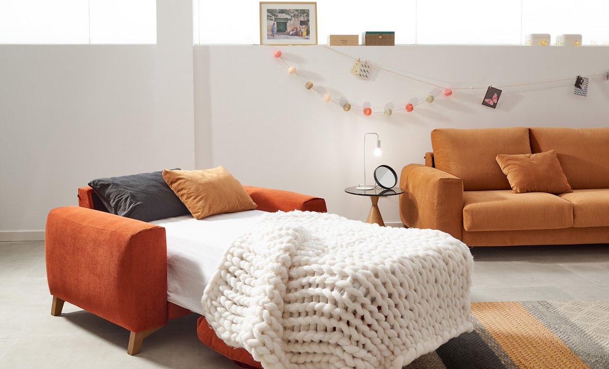 ShowRoomBarral's tweet photo. El #sofa cama 𝑾𝑨𝑵𝑫𝑨  tiene un diseño muy actual y atractivo😍. Práctico, de muy fácil apertura y cierre, tan cómodo que perfectamente podría pasar por uno convencional.🛋https://t.co/qiOIkSIut7 #showroombarral #sientetuinspiración #barral #sofadecasa #sofadecor #sofacama https://t.co/r5S4u88e3O
