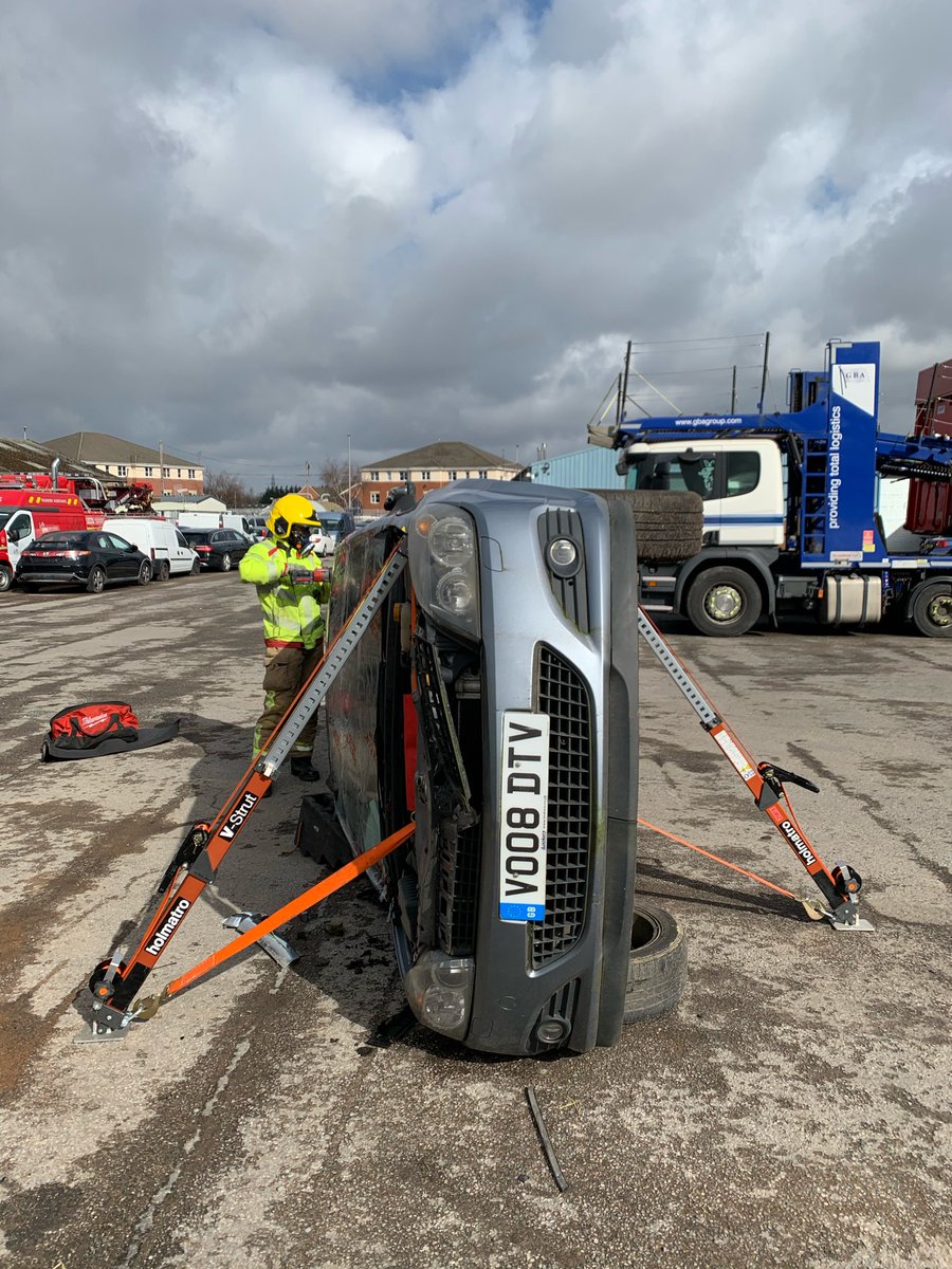 PenkethFS's tweet photo. This morning, Green Watch completed their RTC training using our specialist equipment. A big thanks as always to Hough Green Motors for allowing us to use their facilities for the second time this month #trainforreal https://t.co/caL8ETQkfC