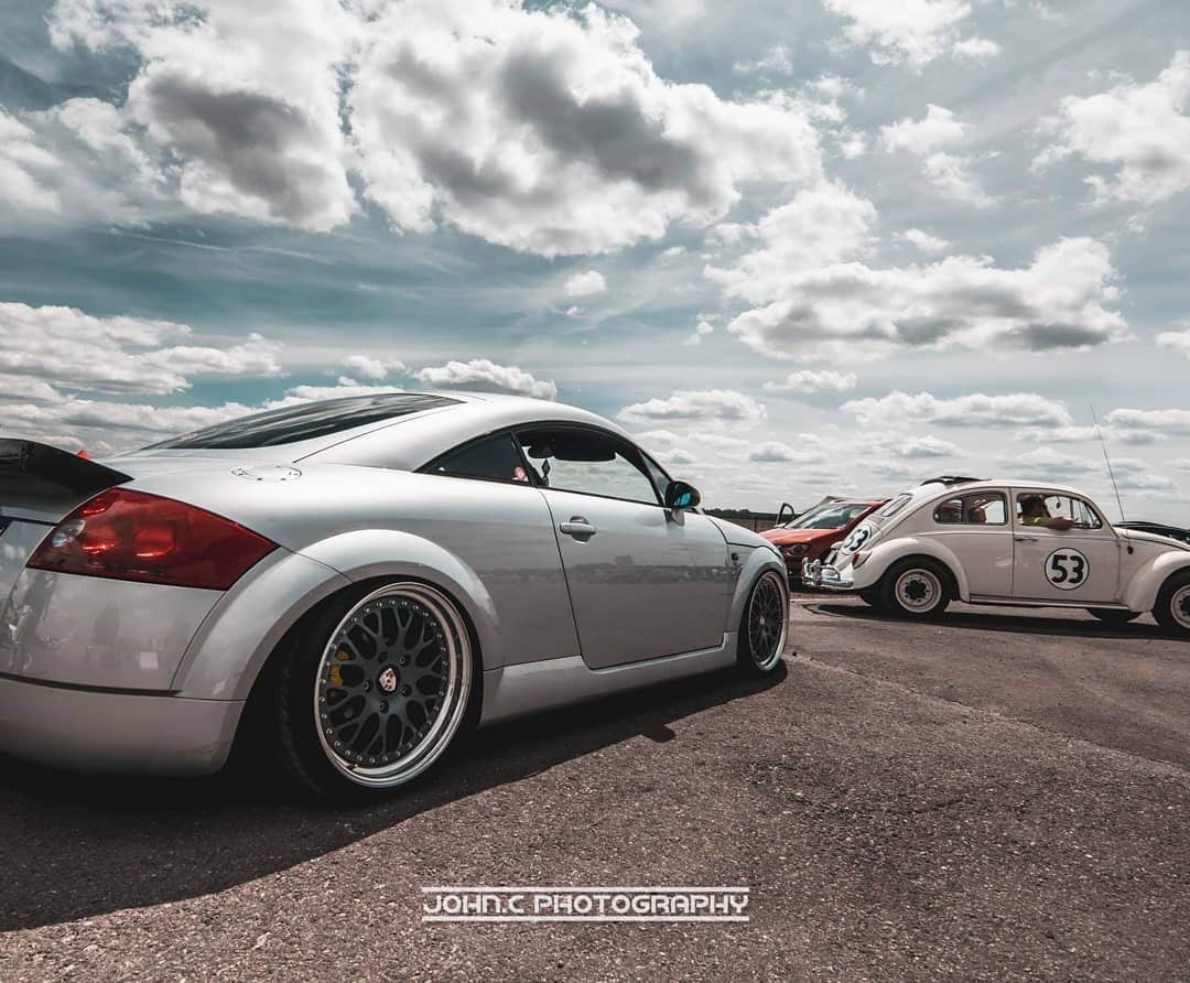 DirenzaUK's tweet photo. #repost • @skeezofreine Check out Direnza's Aluminium Engine Mounts for the MK1 Audi TT 8N.
https://t.co/0VbLuu52gd
#direnza #direnzaperformance #audi #tt #auditt #tt8n #8n #audittmk1 #motorsports #modifiedcars #build #projectcar #stance #trackcars #showcars #enginemounts https://t.co/1oTfoMGhKS