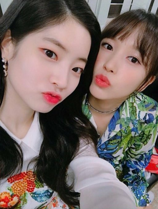 minaridubu's tweet photo. The glow up in Mihyun selcas 🥺 https://t.co/vfxatlrRGm