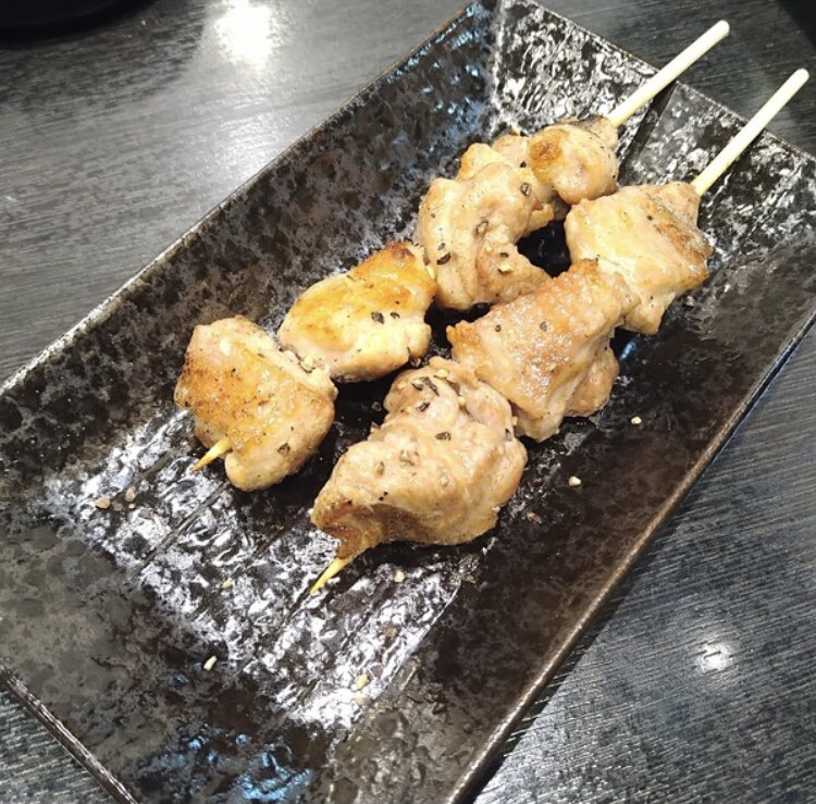 azuazu9212's tweet photo. 大衆酒場的な所好き🥰
ワインも好きだからフレンチやイタリアンも良いけど大衆酒場も美味しいよ🥳

💚フォロー＆RTお願いします🙏
👇
💚フォロバ＆固定ツイRTします

#メールレディ 月50万円
#お小遣い稼ぎ  無料で15万円
#スマホビジネス 月80万円
#購入代行 無料で月7万円

#固定ツイートRT
#固定RT https://t.co/m1xtQ9DM9F