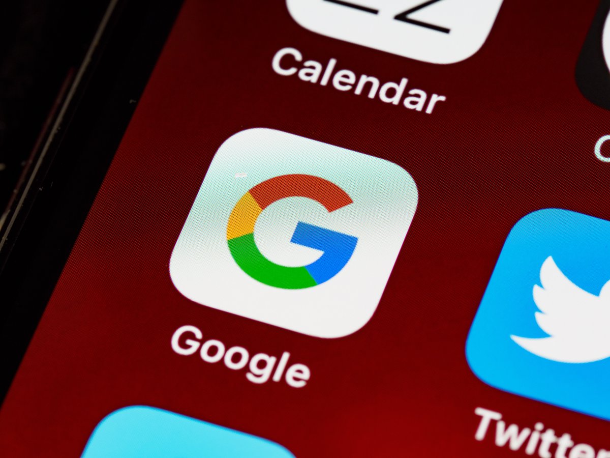Nuriaclement's tweet photo. ¿Sabes la diferencia entre la etiqueta #noindex y el #disallow de robots.txt?
👉 Con el noindex Google rastrea tu web pero no la indexa
👉Con el disallow ni siquiera rastrea tu web, pero podría indexarla si hay enlaces externos
📈 Usalos bien para optimizar tu estrategia #seo https://t.co/xcReUdMZDH