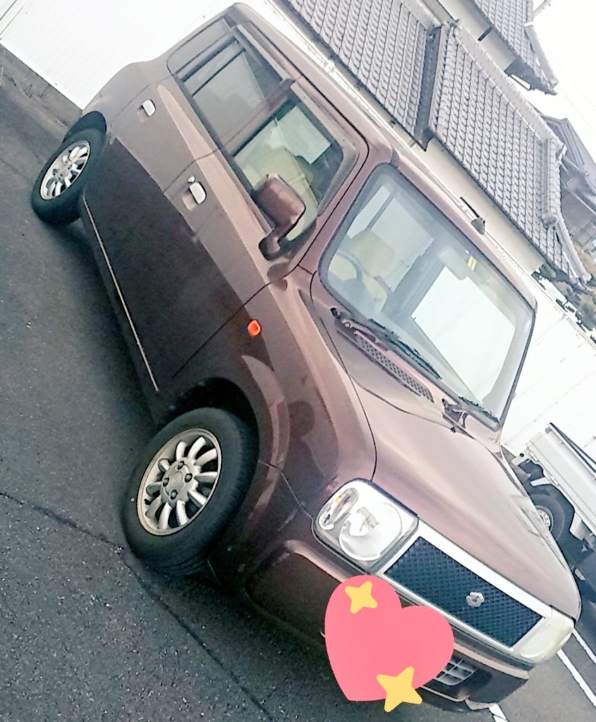 NewRiceRider's tweet photo. 車をラパンに変えたぃっ！って言ったっら
車屋さんやってたおじいちゃんが用意してくれた！🤩
思ってたのと違う🤣

でもありがとう❤
大切に乗るね😘 
とりあえず洗車行こっ https://t.co/pEPQrU3qou