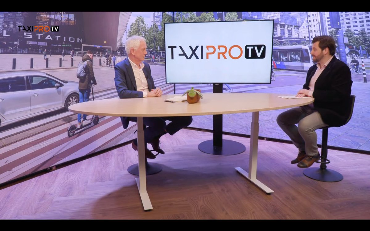 🎥 Travel Electric weer in the picture!

In <a href="/TaxiProNL/">TaxiPro</a> TV is vandaag onze directeur, <a href="/wouterdeelman/">Wouter Deelman</a> , van <a href="/taxielectric/">Travel Electric</a> te gast. Hij vertelt over de koerswijziging van Taxi Electric naar een Mobility as a Service company. 

bit.ly/3s2kUQI

#drivingchange #ournaal #maas