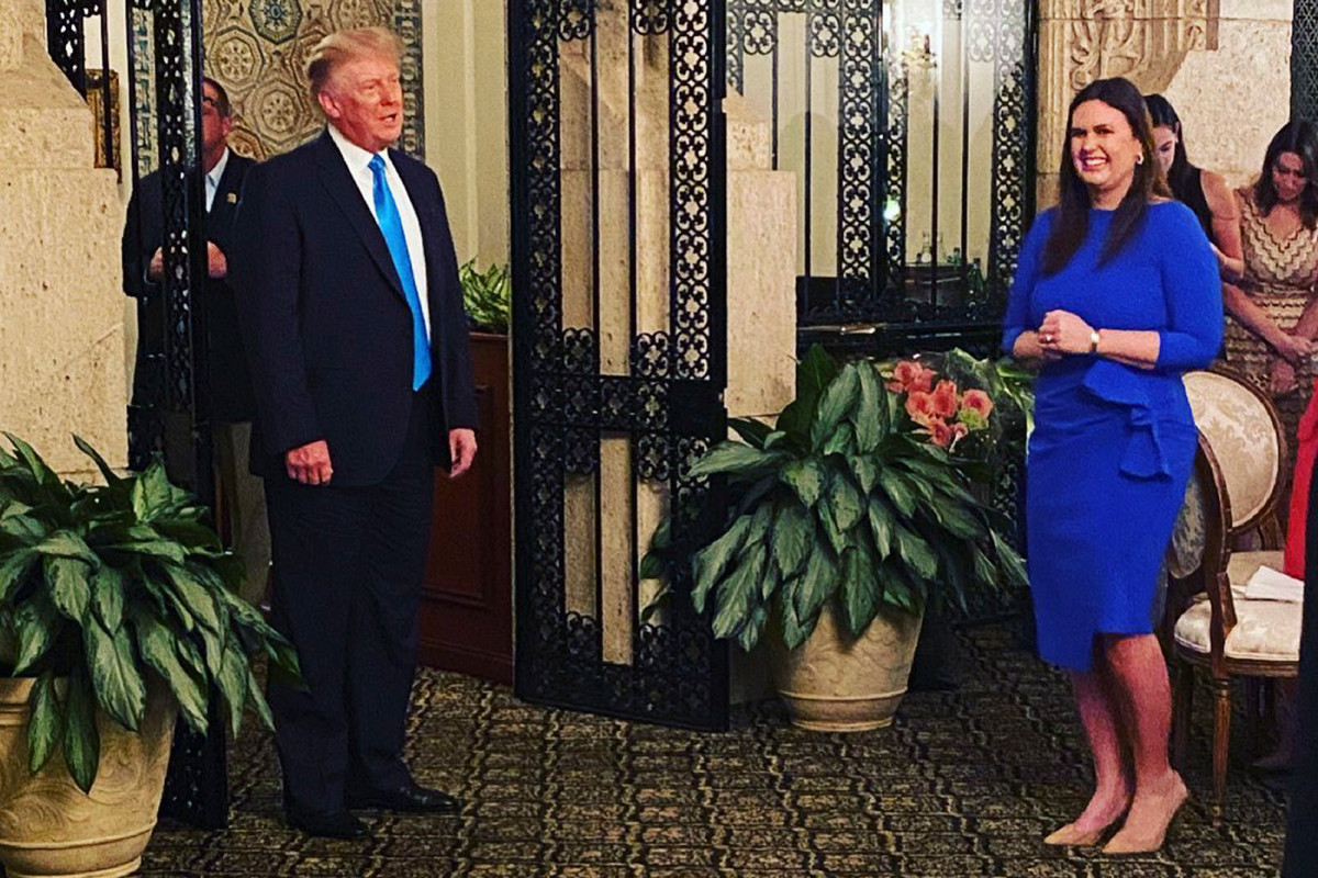 Trump makes surprise stop at campaign event for Sarah Huckabee Sanders