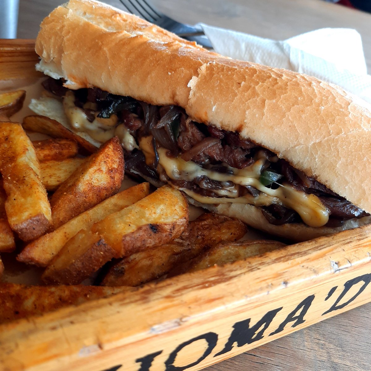 CHOMADrw's tweet photo. Happy Monday #RwOT
Don't forget to treat yourself to some of our tasty #BigBites options
#CheeseSteakSandwich🌯
#CheeseBurgerSliders🍔
#PorkRibs 🍖
#HaveYouBeenChomad
#Eat #Drink #Chill https://t.co/8Fq77GcmyY