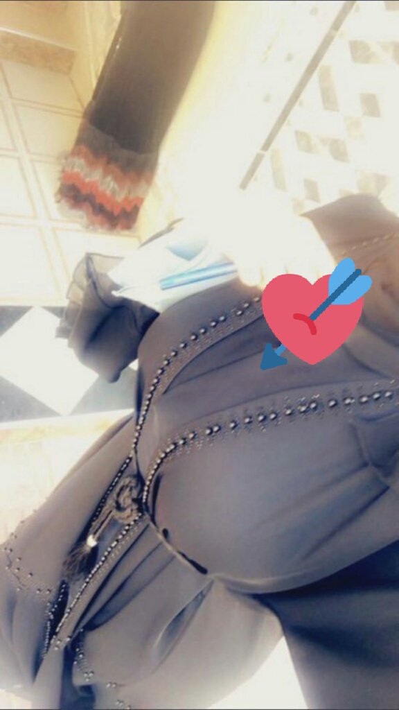 أما الفرق بين الحب والود أن الحب ما استقر في القلب، والود ما ظهر في السلوك، فكل ودود مُحب، وليس كل مُحب ودود.