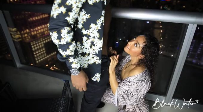 See our &lsquo;Virtual Valentine&rsquo; film on  https://t.co/9Ohw7sWgPW free   🍑: @iamSarahLace  🖤: TheRealSlimDark 🎥: