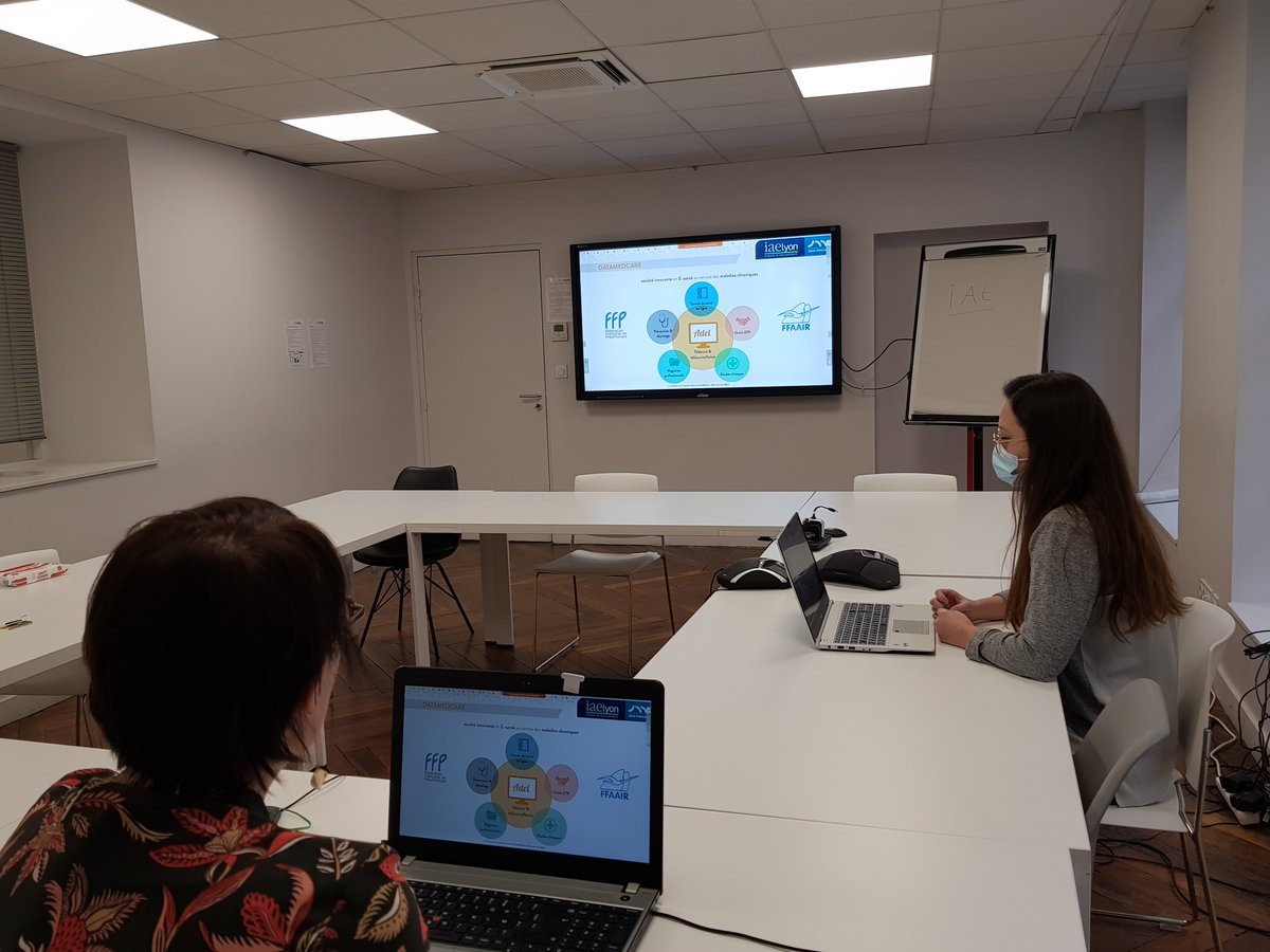 DataMedCare's tweet photo. L’occasion également d’échanger sur Adel Santé: plateforme de télésuivi pour les patients atteints d’insuffisances respiratoires.
Merci à l’@IAELyon et Hani HOUSSAMI pour cette opportunité.
#esanté #iaelyon #adelsanté https://t.co/46HFYs7sUZ