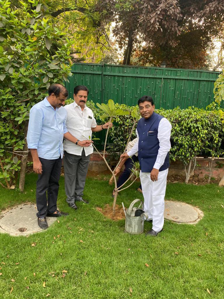 Thank you so much Hon’ble <a href="/MPnama/">Nama Nageswara Rao</a> garu for bracing #GreenIndiaChallenge and planting the sapling marking your birthday and also see that it grows along with you. 

#GreenIndiaChallenge 🌱🌱🌱