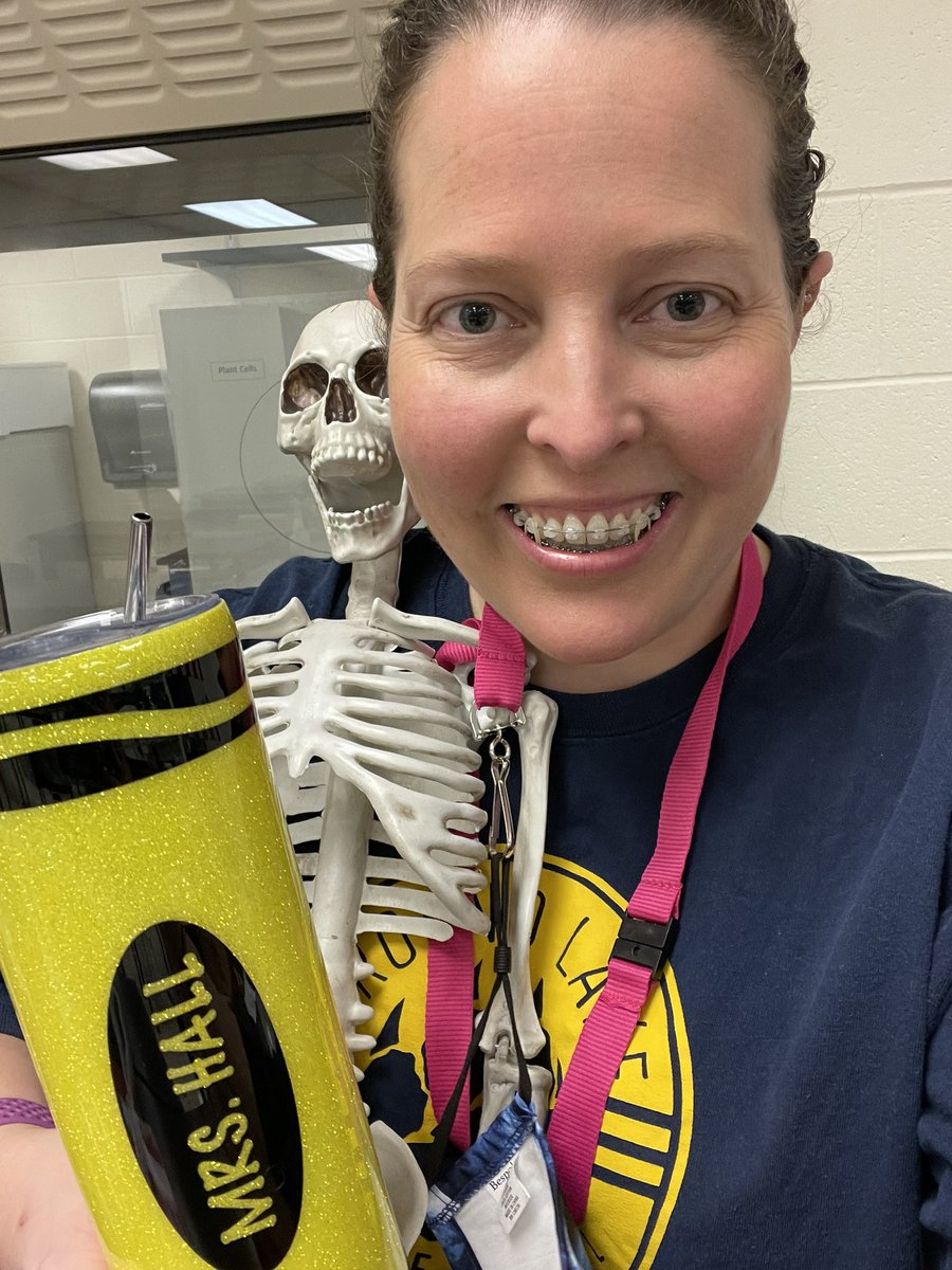 CHallScience116's tweet photo. 367 days!! 367 days since I’ve taught IN my classroom!! So awesome to be back! And I have my sidekick, Mr. Bones, back with meeee!! Have a GREAT day, RLMS! https://t.co/MBFMblFip6