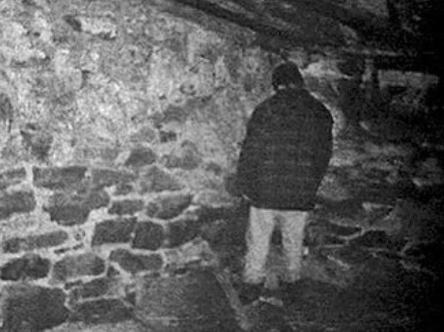 LegionPodcasts's tweet image. Popular on Legion today... a deep dive on the Blair Witch franchise. A comprehensive account of every book and movie, along with analysis. The best way to spend Monday is with a witch!
legionpodcasts.com/2019/01/26/dev…
#blairwitch #horrorcomunity #LegionPodcasts