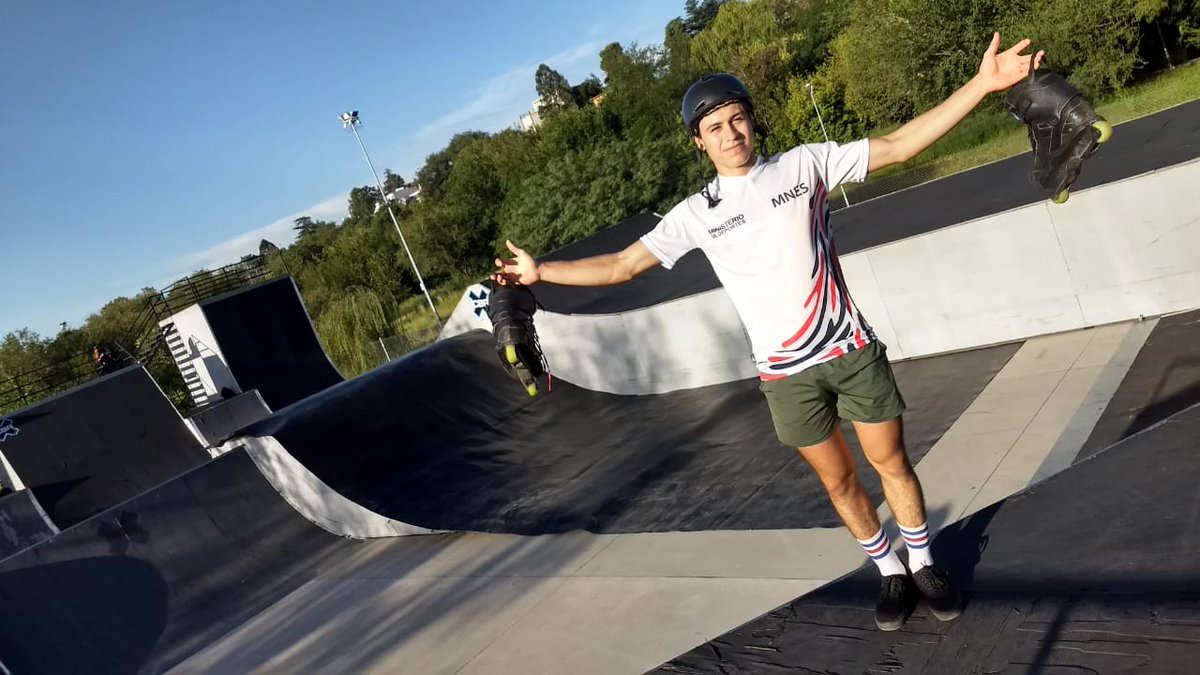 MinDepMisiones's tweet photo. Nahuel Chamorro participó en una competencia de #RollerAggressive en Córdoba y luego realizó jornadas de entrenamiento en el Bike Park del estadio Kempes. 👏👏
@Hectorjcorti
@herrerayflia
@RicardoWellbach
@rovira_carlos https://t.co/MJE7kyToAy