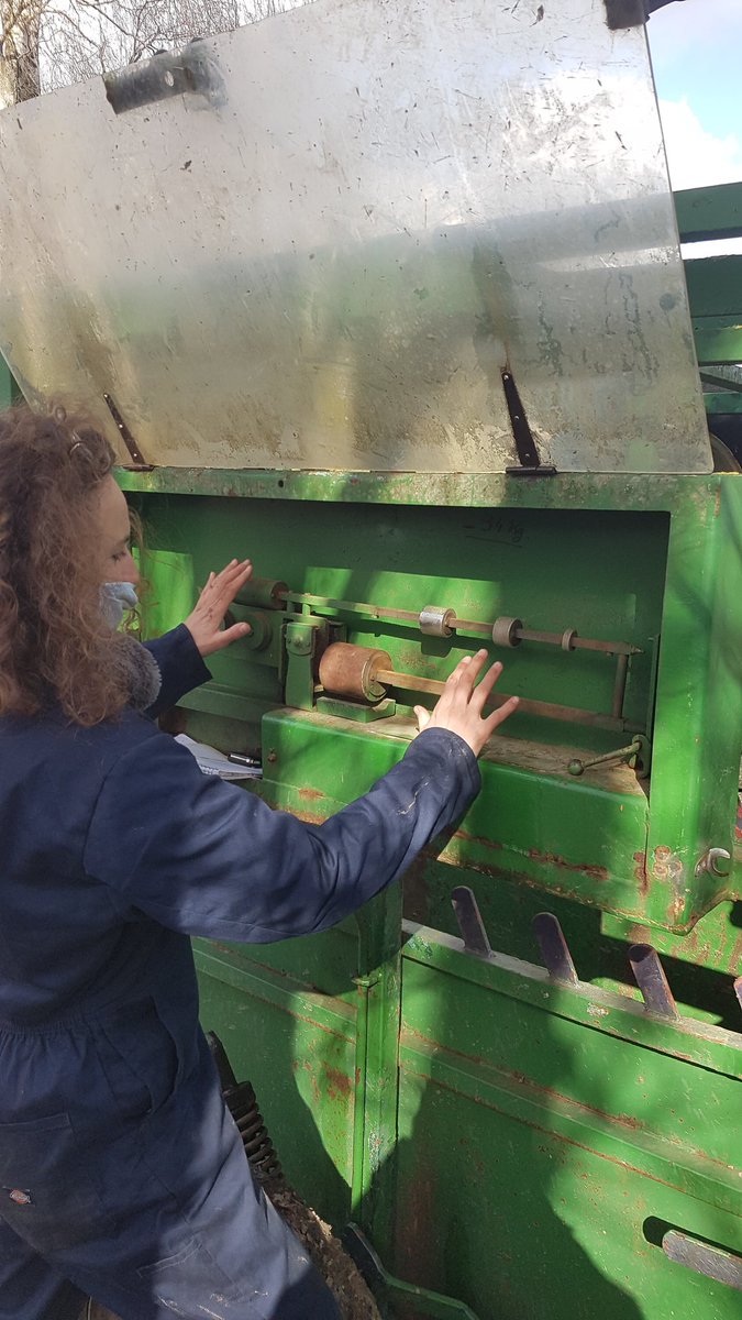 FourdinSimon's tweet photo. Mélanie du #CRRG fait la tare de la bascule https://t.co/T6PZrd96ev