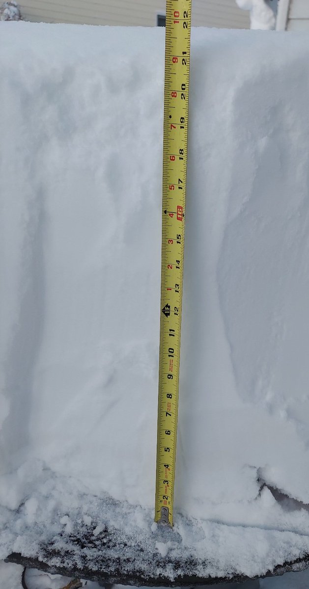 22" ish in west #FortCollins. I realize this isn't the proper way to measure precip, but this gives you and idea. #blizzard2021 #cowx