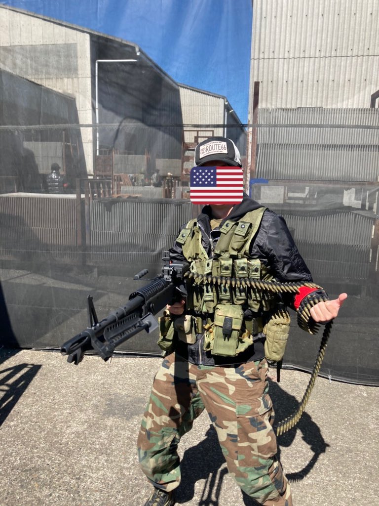 ランボー卿 14日f2 90 S Cod工作員風装備 Cod Boシリーズの冷戦期の装備を元に私服の上から1980年代までの 装備で組んでみた物 Leみたいに現代の装備品で私服に組むのはよく見るけど古い装備品で組むのはないから新鮮な気がする ランボー調べ