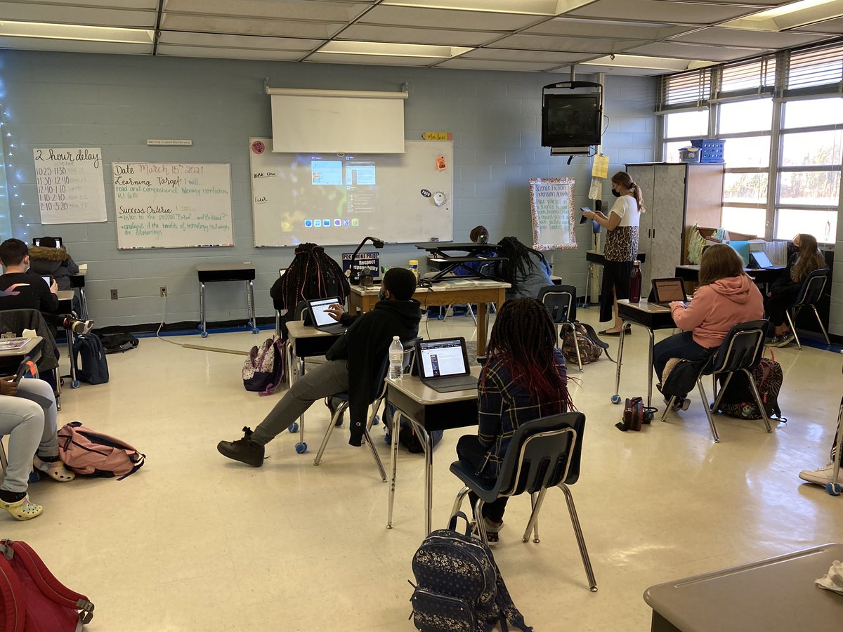 MrRecord21's tweet photo. Primary sources #Podcast #Learning @MsCecilySass @Apple @mrsmcdowell678 https://t.co/9QLrUDI7Af