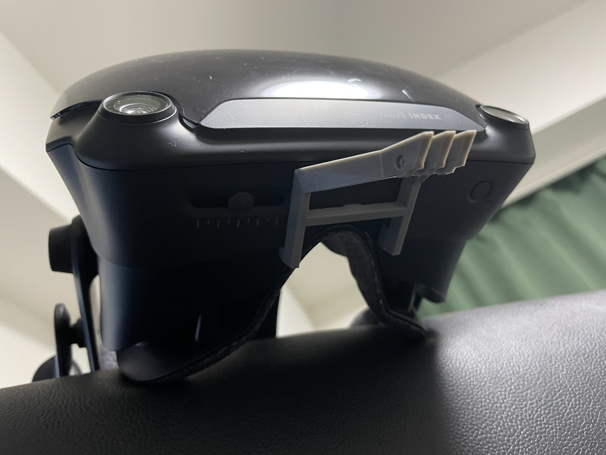 VIVE Focus Vision本体+Facial Tracker - メルカリ
