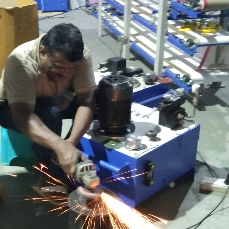 grishamindustry's tweet photo. Fabrication work started for our upcoming project

#grishamindustry #foodmachine #hotelmanagement #hotelthings #hotelmachines #hotelowner #chapathi #makingmachines #assemble #hotelservices #hotelmarketing #HOTELS #restaurant #restauranttechnology #Kerala #Hyderabad #Karnataka https://t.co/Wb9U8ERAmQ