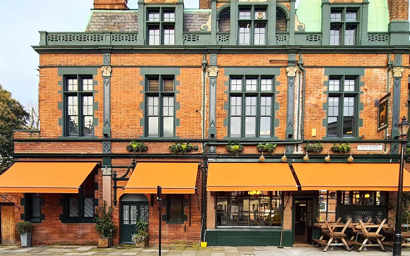 New Victorian awnings installed bt Deans at @RoebuckBorough on Great Dover Street. Getting ready for a great post lockdown summer