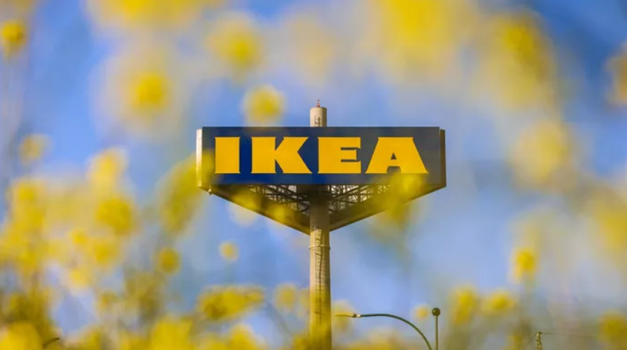JeromeMONANGE's tweet photo. #Retail : Face à la fermeture de ses magasins, #Ikea s'installe dans un supermarché
https://t.co/ggrxzFSkbw v @Le_Figaro
#stratégie #distribution #CollaborationdeMarque #LabLuxuryandRetail https://t.co/RE0NPRbjqB