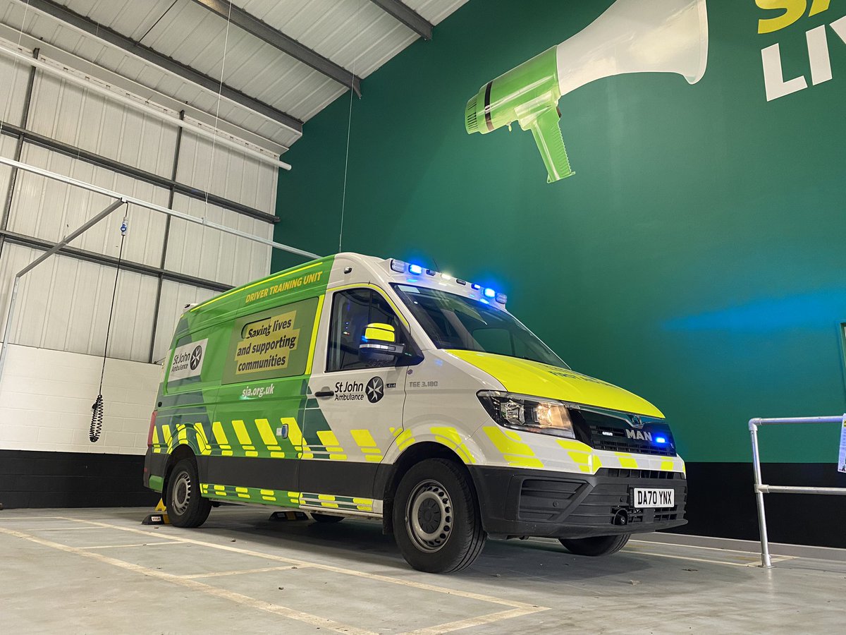 Tom Willis tweet media