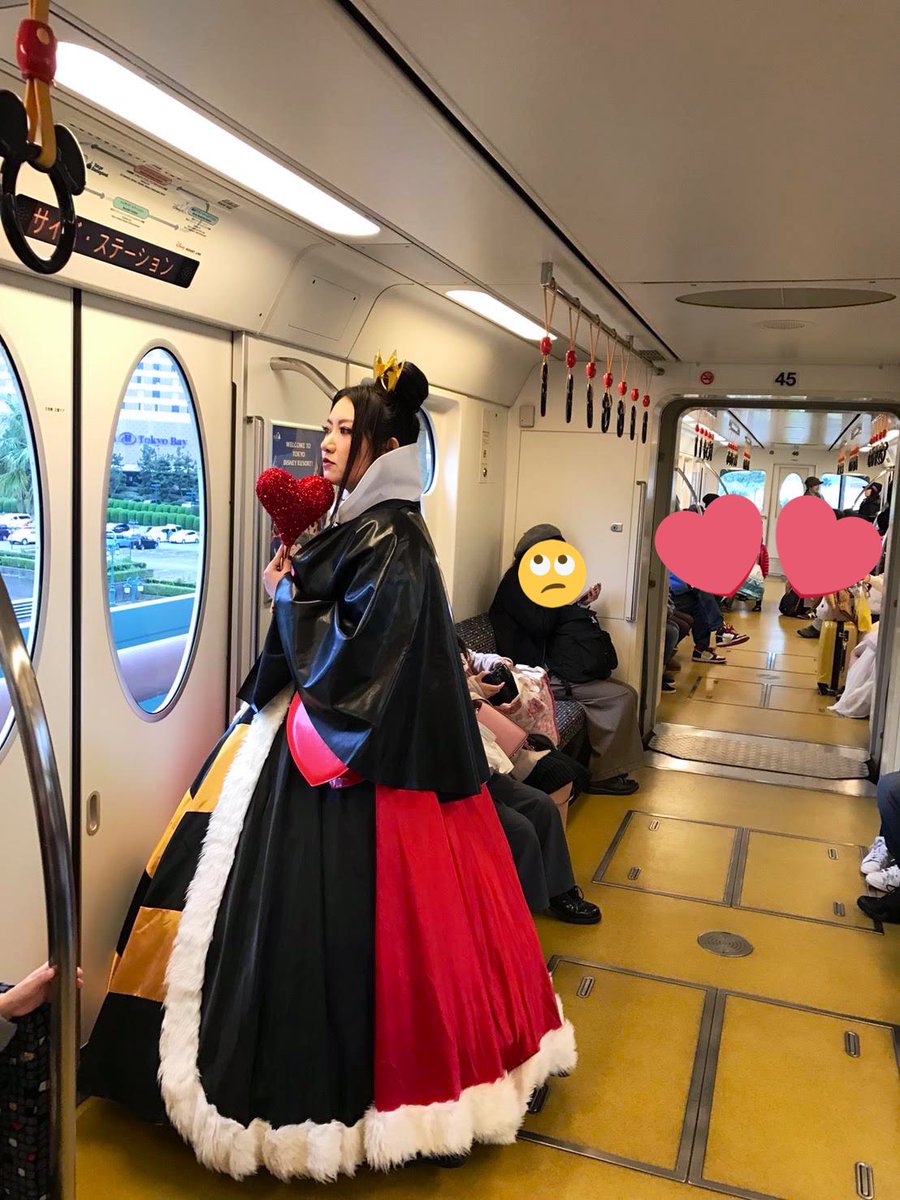 リタ ハートの女王でてきた マル Maar Gma Dハロ仮装 T Co Earjg7jnmi Twitter