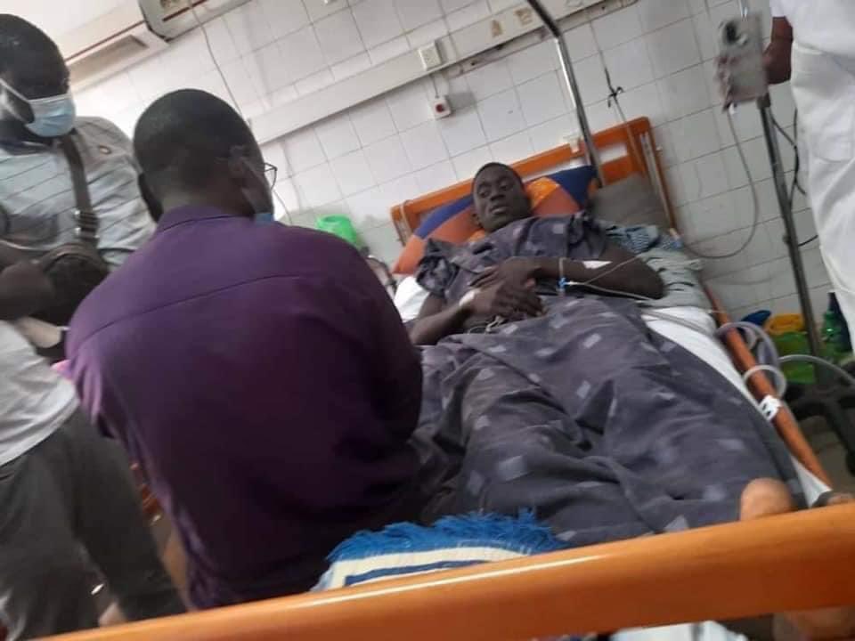 Makhfouss2's tweet photo. Ousmane SONKO au chevet des blessés.

#FreeSenegal🇸🇳 https://t.co/JBbcCIvjYx