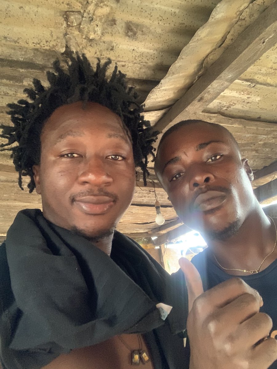 sweetishbitters's tweet photo. Ghost Monday #beachlife #stunnerlife #oldfriend #oldskool #237 #limbe #downbeach #420 #gethigh #onanotherlevel💯 #twenti_1ne. #ashucantona 🤜🏿 https://t.co/XAgjHiCKhG