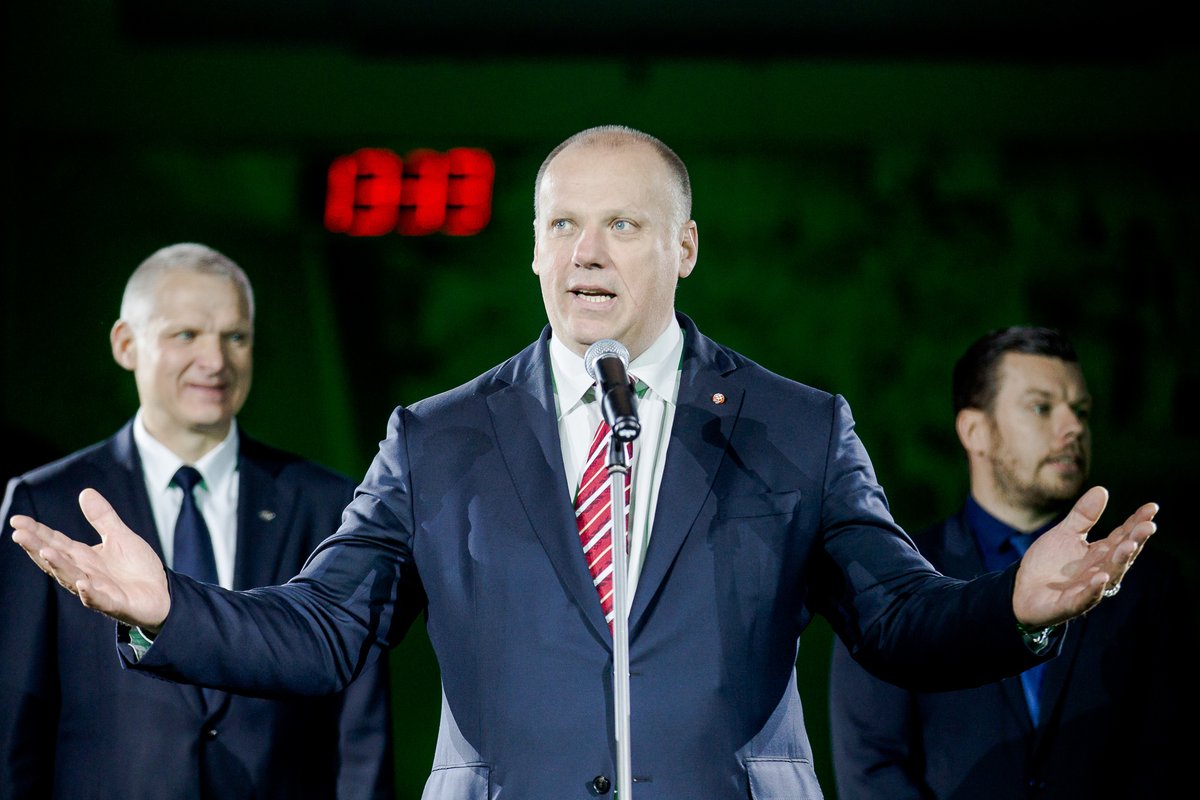 Sveicam Latvijas Olimpiešu kluba prezidentu <a href="/RaimondsBrg/">Raimonds Bergmanis</a> ar ievēlēšanu Latvijas Šaušanas federācijas prezidenta amatā! Lai izdodas! 👏 #KopāStiprāki