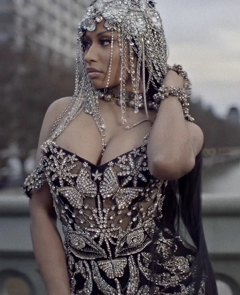 youngmoney's tweet photo. Good morning to Nicki Minaj and the Kingdom. https://t.co/JGspQGeHP1
