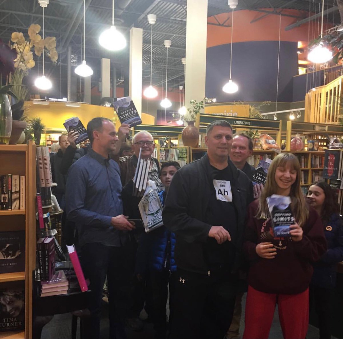 AstroDaveMD's tweet photo. As an author, there’s nothing more rewarding than seeing your books out in the world and in the hands of readers. Thanks for the support! #DefyingLimitsBook https://t.co/QVegJycuCO