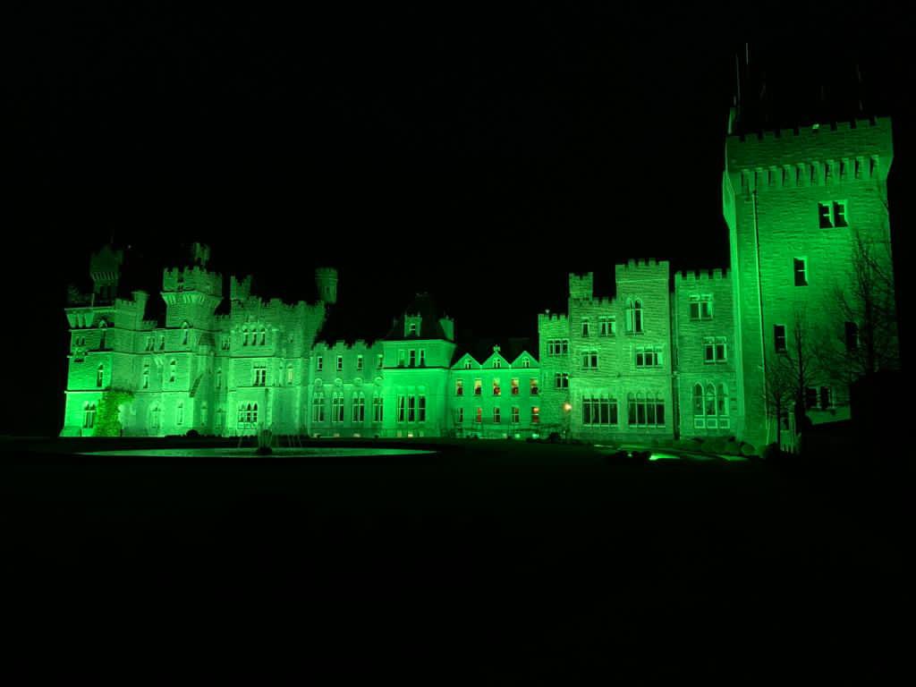RochfordNiall's tweet photo. It will be a very different St Patrick’s day this year @ashfordcastle however as always we are supporting @TourismIreland #GlobalGreening initiative!! Doesn’t she look fantastic!!! Thank you to Kevin Devine and his maintenance Team for all your hard work to make it happen!!🇮🇪🇮🇪 https://t.co/dxYYXnP1dy