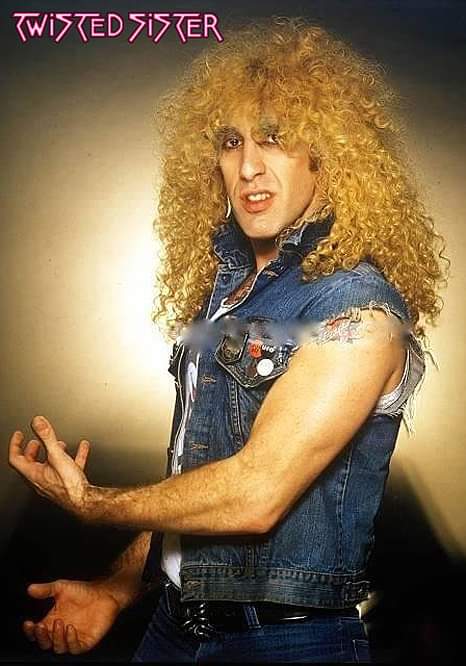 Happy birthday DEE SNIDER!
(March 15, 1955) 