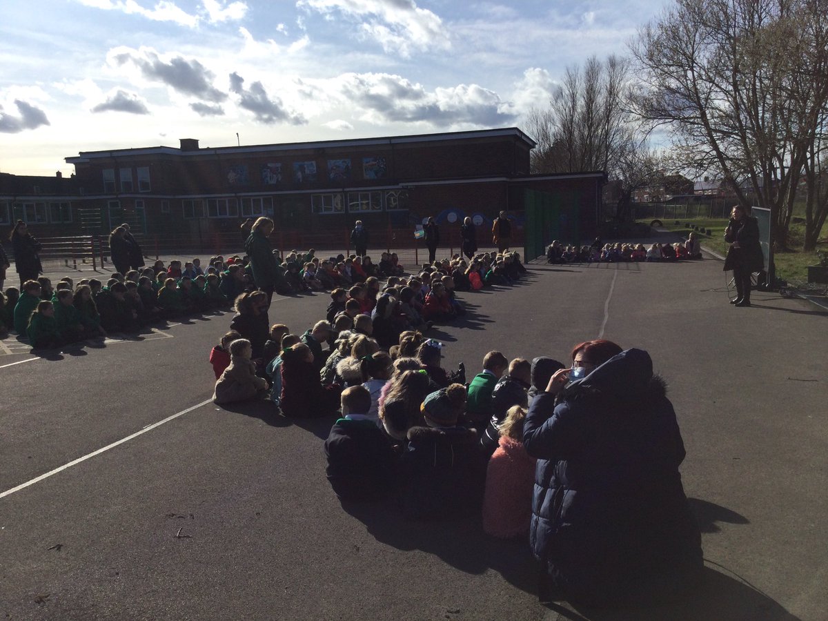 CaldiPrimary's tweet image. We are joining together for an outdoor celebration assembly this afternoon.
#discoveringwhatispossible #NewNormal 
@AETAcademies @MbroCouncil @L_Costello65