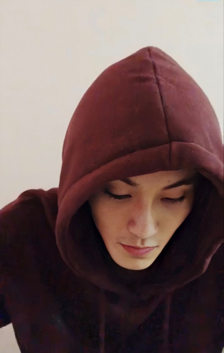 Terlalu banyak menghibur semua orang, hingga lupa cara menghibur diri sendiri miris

#roleplayer #roleplayerindonesia #roleplayerworld #Rpw #rpkpop #rpwindonesia #roleplayertwt