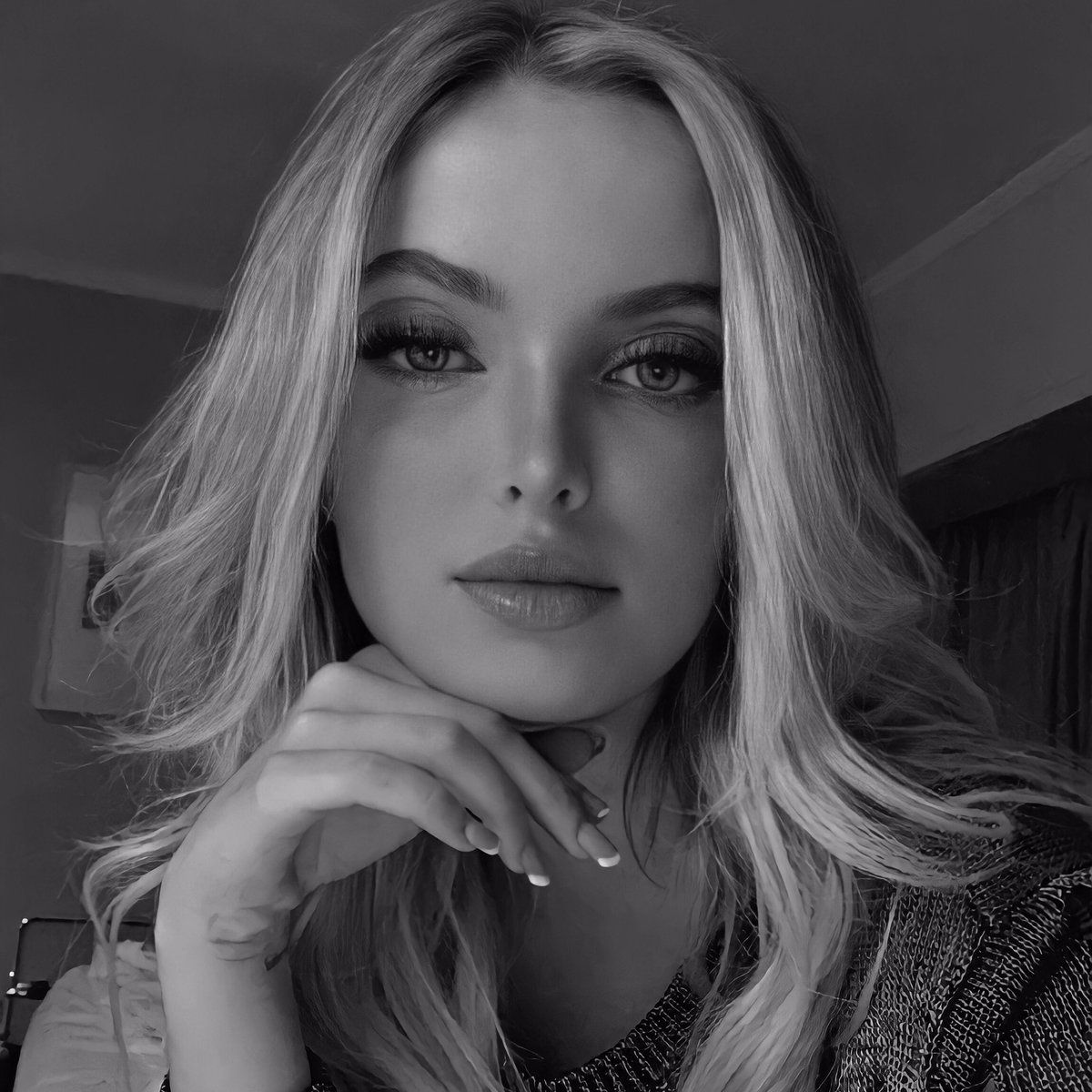 eutendencia's tweet photo. essa mulher é um monumento. https://t.co/al382xHFPQ