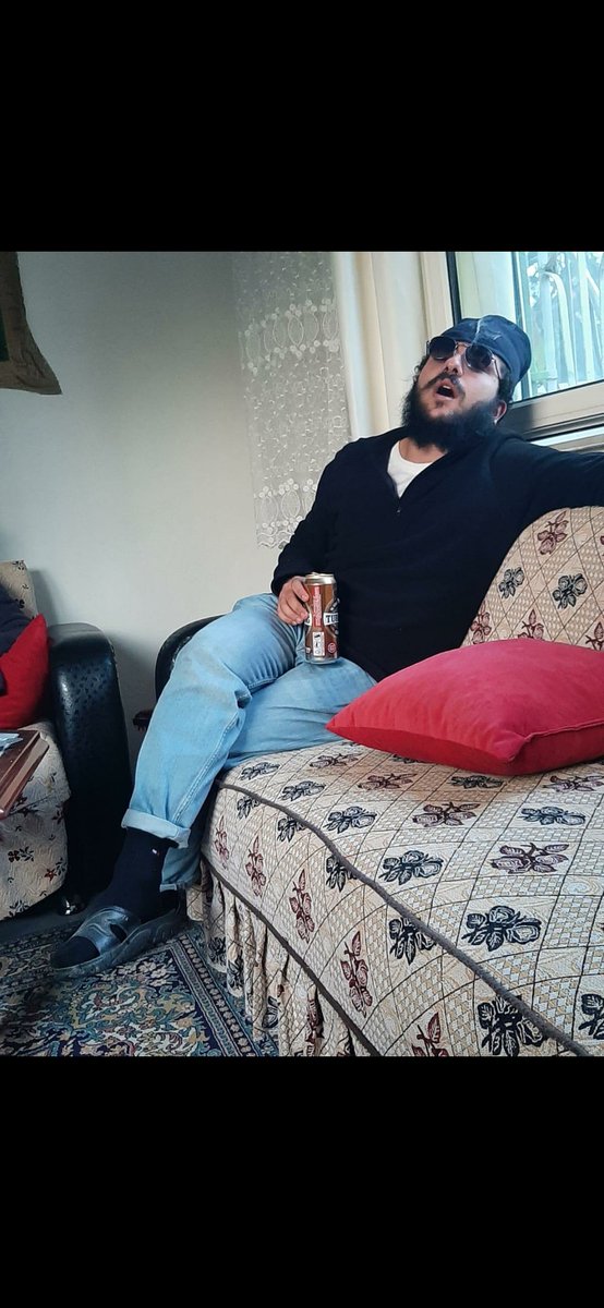 Inann_mehmet's tweet photo. İki bira içer kalkarız dediğim günün akşamı https://t.co/uXRECtmL4S
