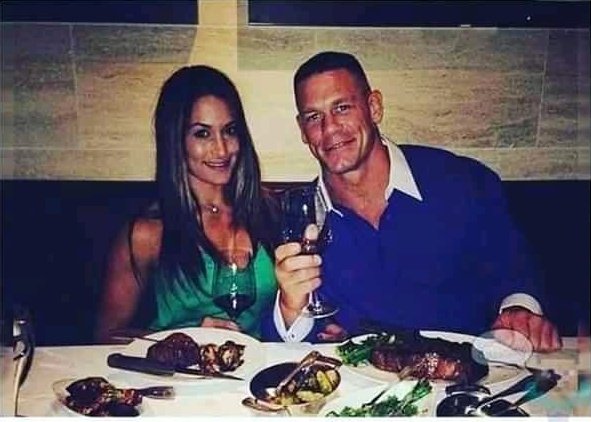It breaks my heart to see nikki bella dining alone in restaurant 
#wwememes @WWE #wwe #youcantseeme  @JohnCena https://t.co/4D1lomFypG