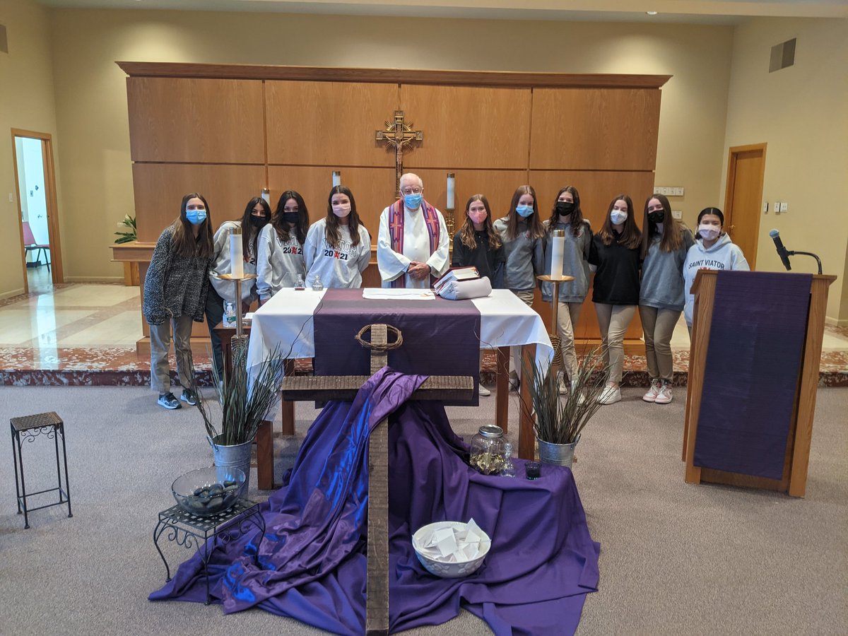 Today <a href="/SVDanceTeam/">Saint Viator Dance Team</a> celebrated mass with Fr. Bolser!

#ThriveSpiritually
#TheViatorWay 

<a href="/SaintViatorHS/">Saint Viator HS</a> 
<a href="/CampusMinSVHS/">SV Campus Ministry</a> 
<a href="/ViatorianUSA/">Viatorians</a>