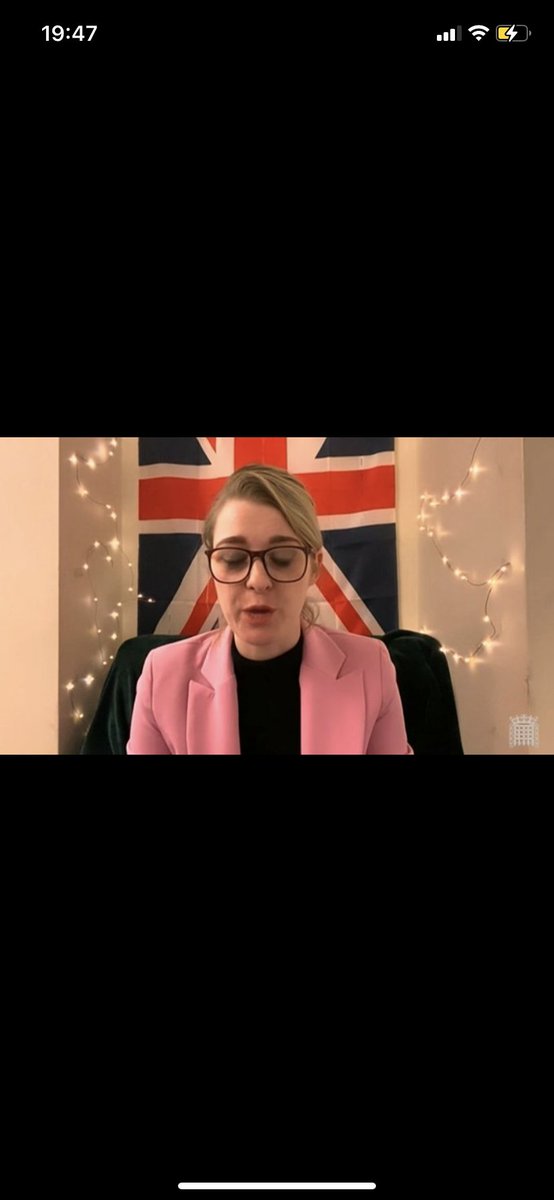 RichardjAllen12's tweet photo. Poor Dehenna Davison obviously is missing her mates in the hoc,union flag and string lights... poor sod let’s get her back to work ASAP @UsForMPs1 #usformps https://t.co/lHh0937pZa