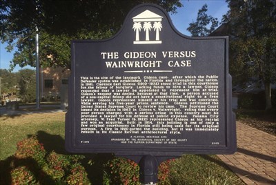 CourtNewsFL's tweet photo. "This case was much like any other tried in the Fourteenth Judicial Circuit back in 1961." Read @14thJudicialFL TCA Robyn Gable's reflections about the landmark Gideon case that originated in Bay County, Florida: https://t.co/mdpavf89qe
#landmarkcases #gideonvwainwright https://t.co/upOqGkXtK1