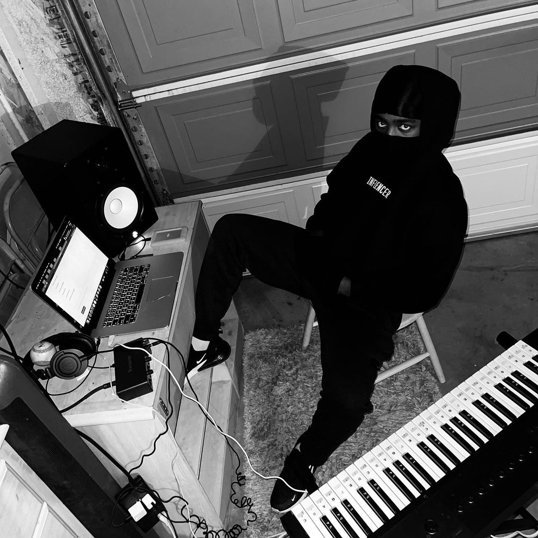 fashearlymusic's tweet image. Inland Empire has another phenomenal talent in @dreyandguili whose bevy of flows will you have you hooked on his song "Everybody" fashionably-early.com/2021/03/15/aun…