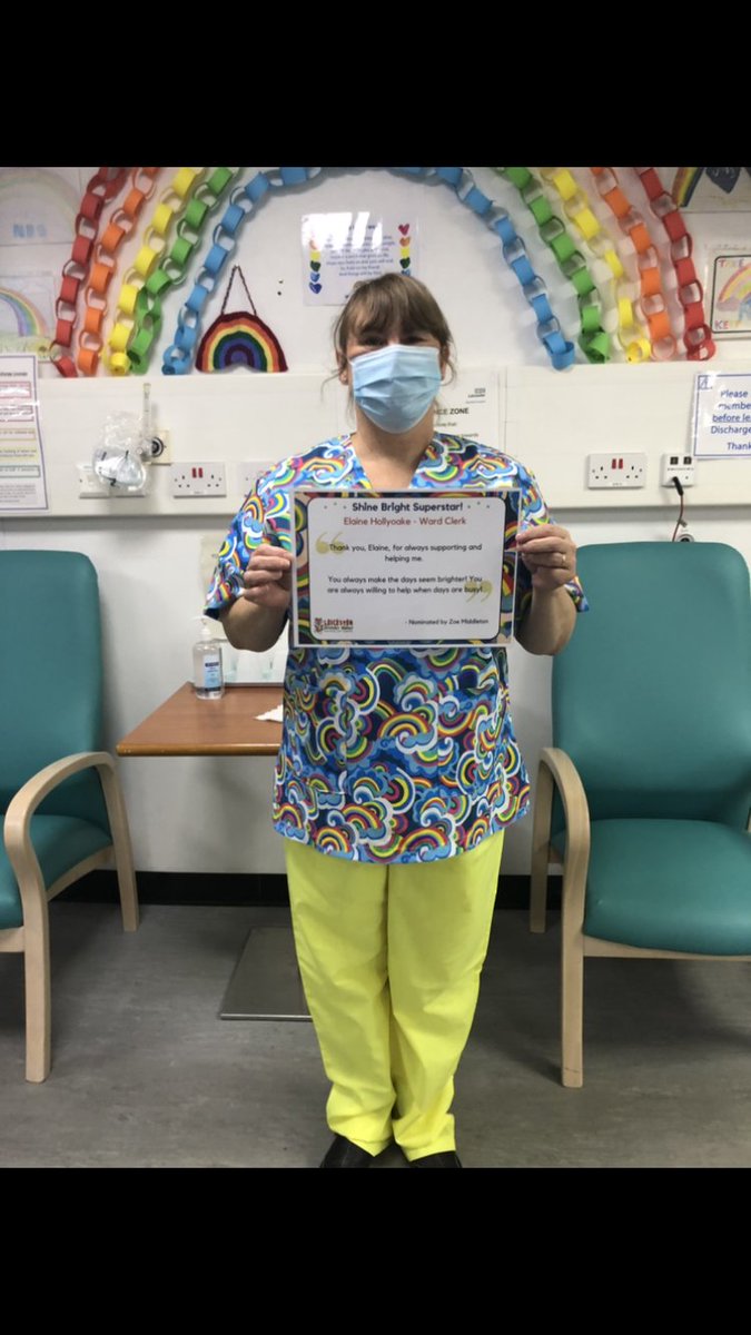 DischargeLounge's tweet image. A while ago but a few of my wonderful colleagues receiving their shine bright awards 🌈⭐️Well deserved! 
#shinebright @pathway_team @UHLsue_mason @UHLfox