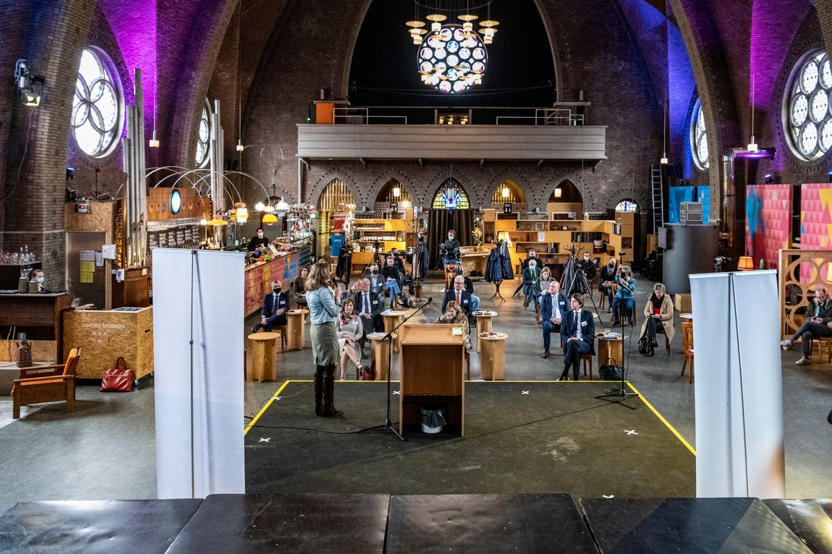 Aan de slag!💪<a href="/CvNieuwenhuizen/">Cora van Nieuwenhuizen</a> , <a href="/HerbertRaat/">Herbert Raat</a> en <a href="/RinekeKorrel/">Rineke Korrel</a> gaven vanmiddag <a href="/ANNA_Amstelveen/">anna-amstelveen</a> officieel het startsein voor de verbreding van de #A9 tussen #Badhoevedorp en #Holendrecht👉bit.ly/3lq31Jh