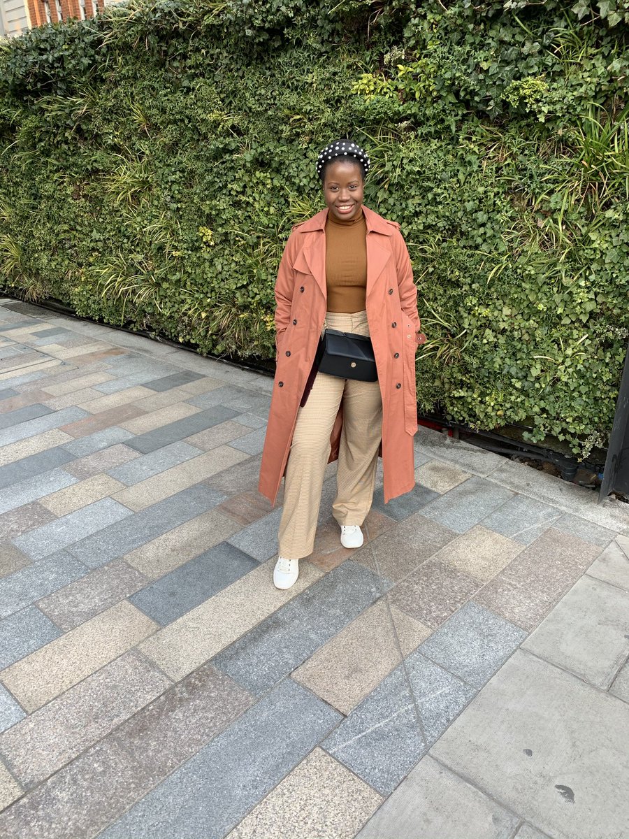 Lizzieworldx's tweet photo. There’s a light that shines in you and a light that shines within me #styleinspo #WhatIwore #outfitideas #fashion #london #ootd #ootn #lockdownstyle https://t.co/B8joDlH6By