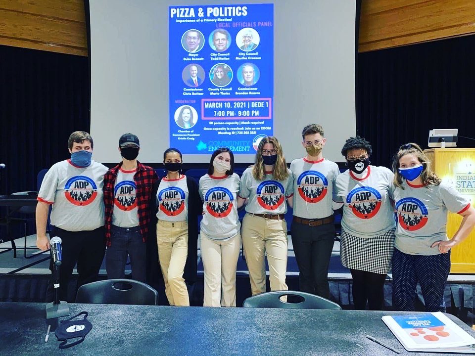IndianaStateADP's tweet photo. We had a good turnout for our last Pizza and Politics event!

Thank you to the Panelists for attending our panel and answering the questions from our students. We appreciated being able to collaborate with Terre Haute's local officials! 

#DemocracyCounts #ISUADP https://t.co/AyNU8Tuxgf